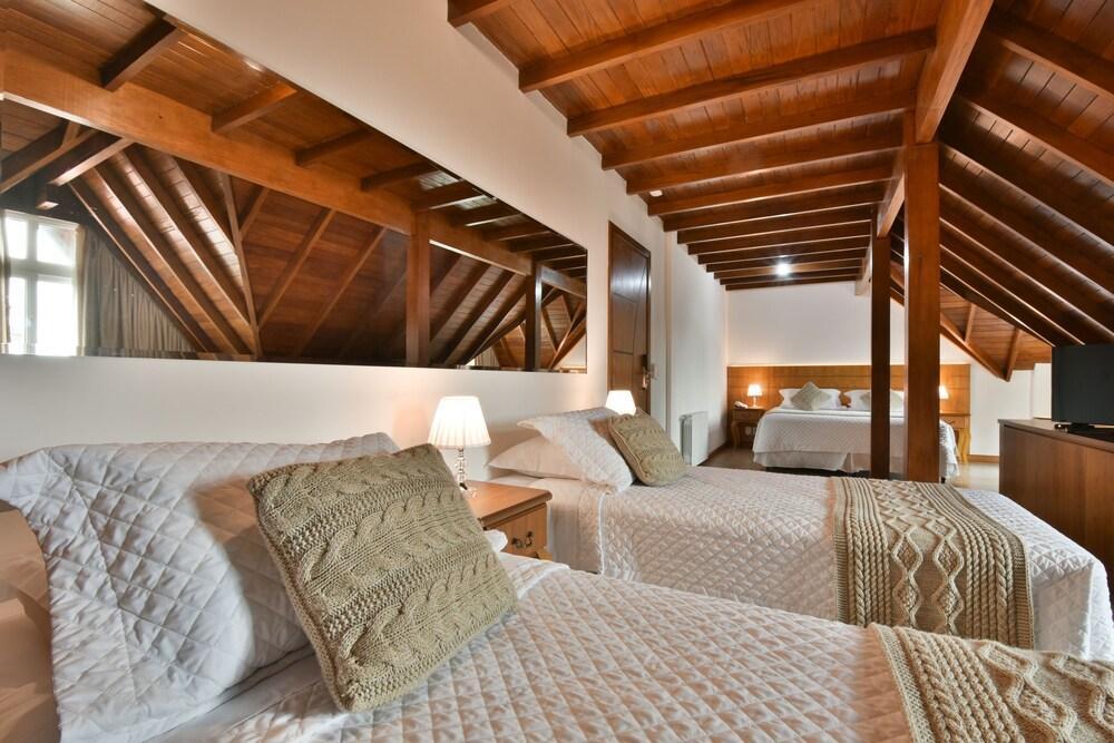 Micheline Tricot - Ao Lado Da Rua Coberta Hotel